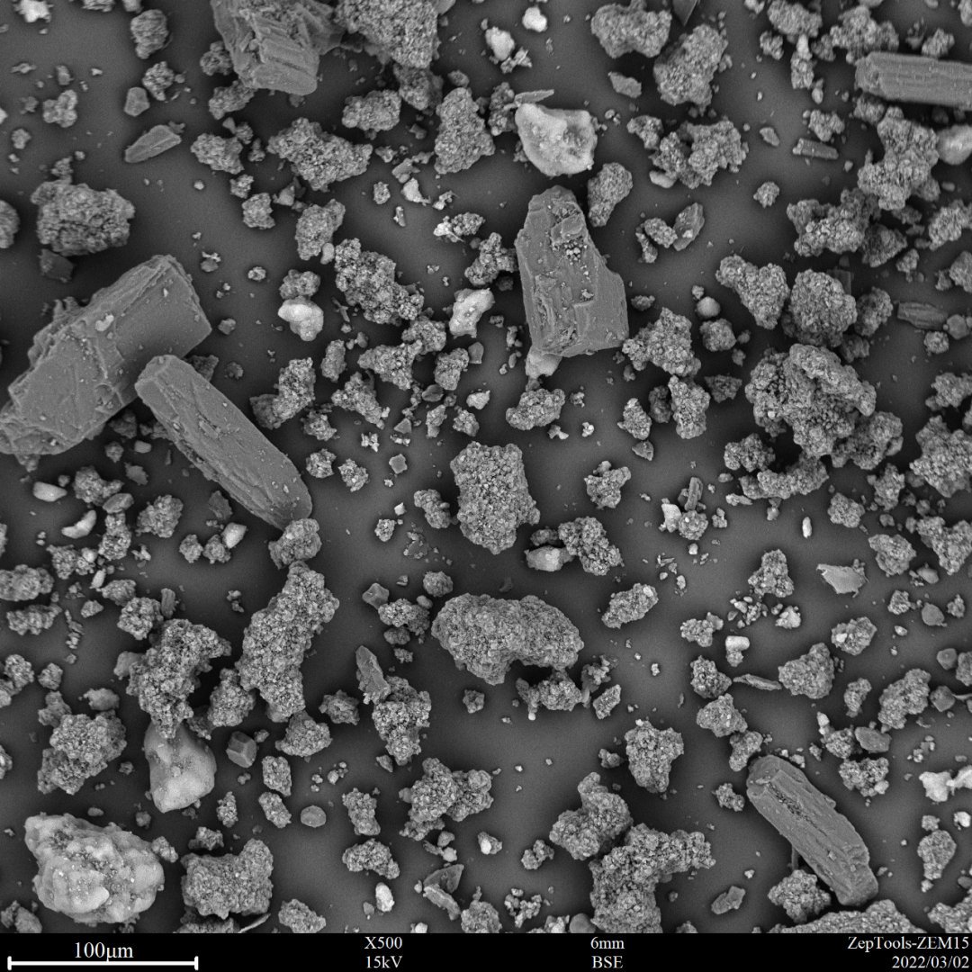 圖1 頭孢(臺(tái)式掃描電鏡500倍照) 圖1 頭孢(臺(tái)式掃描電鏡500倍照)