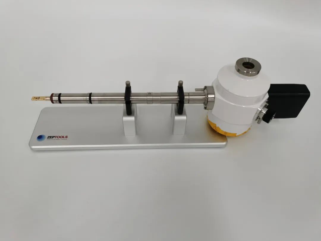 本研究中使用的澤攸科技(ZEPTOOLS)的PicoFemto?系列原位低溫樣品桿 本研究中使用的澤攸科技(ZEPTOOLS)的PicoFemto?系列原位低溫樣品桿